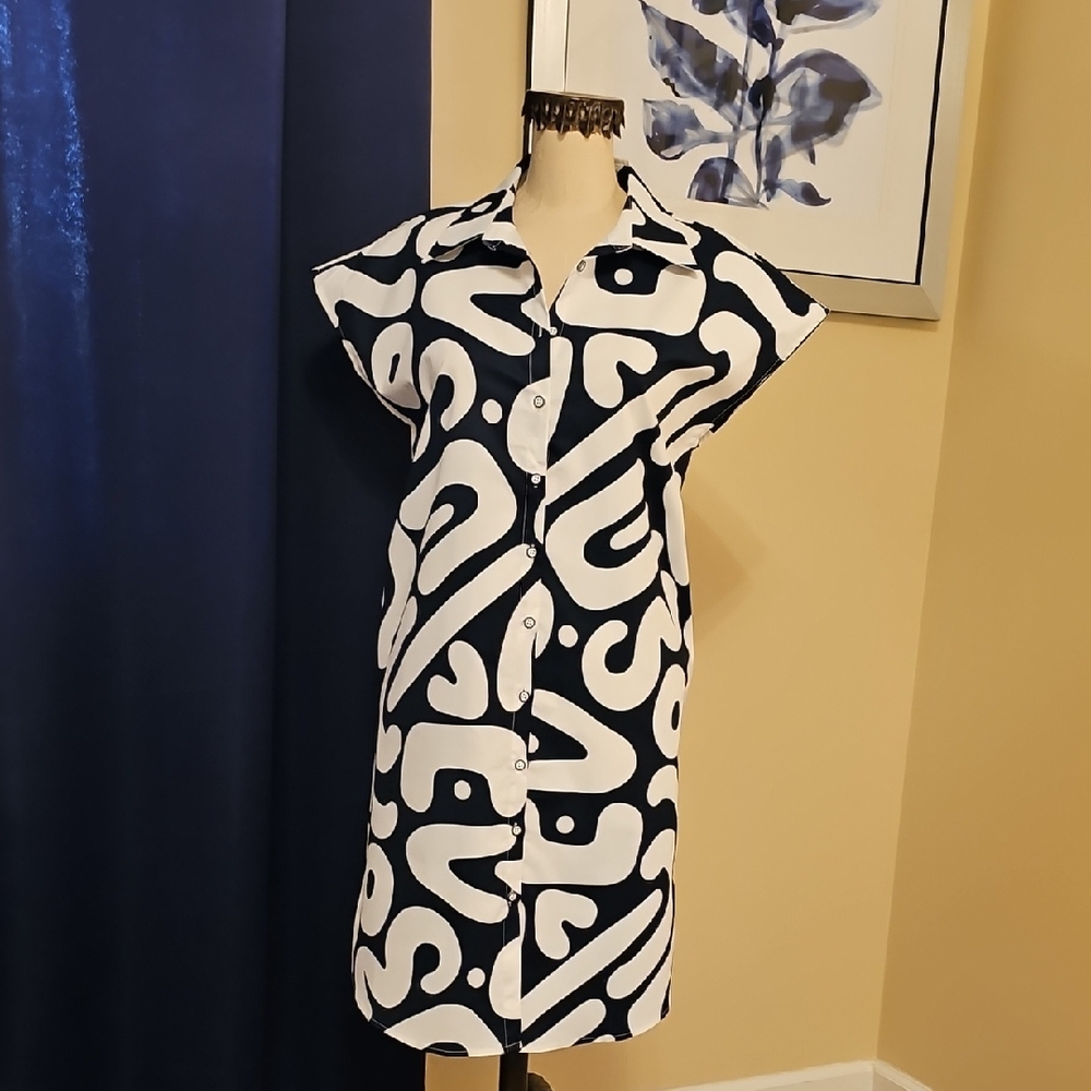 Stylish Navy and White Graphic Mini Dress
